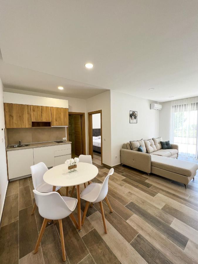 Square Residence Ούλτσιν Εξωτερικό φωτογραφία