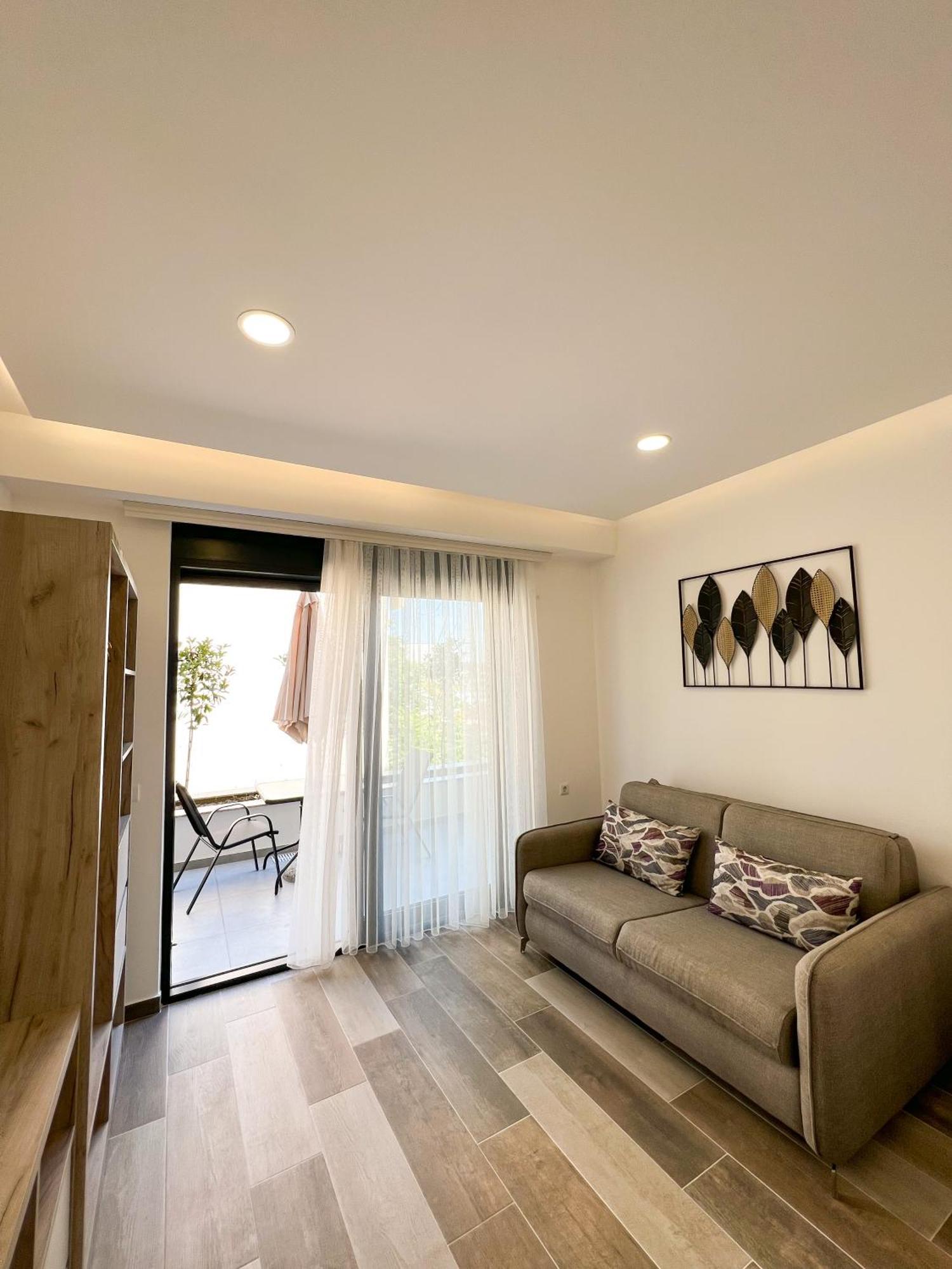 Square Residence Ούλτσιν Εξωτερικό φωτογραφία