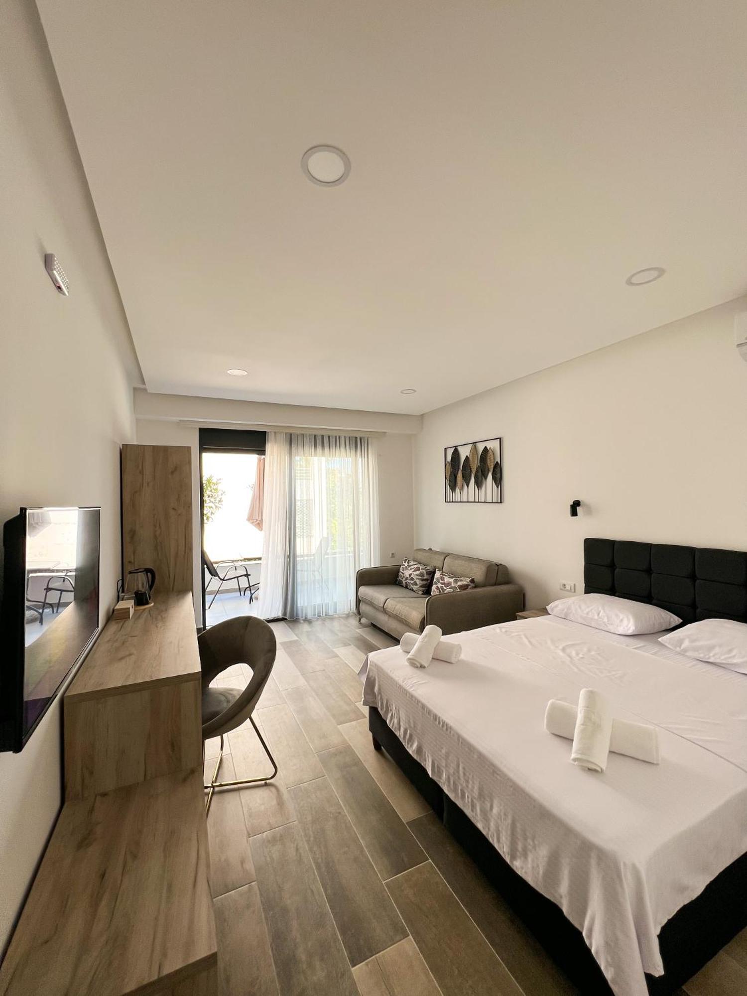 Square Residence Ούλτσιν Εξωτερικό φωτογραφία