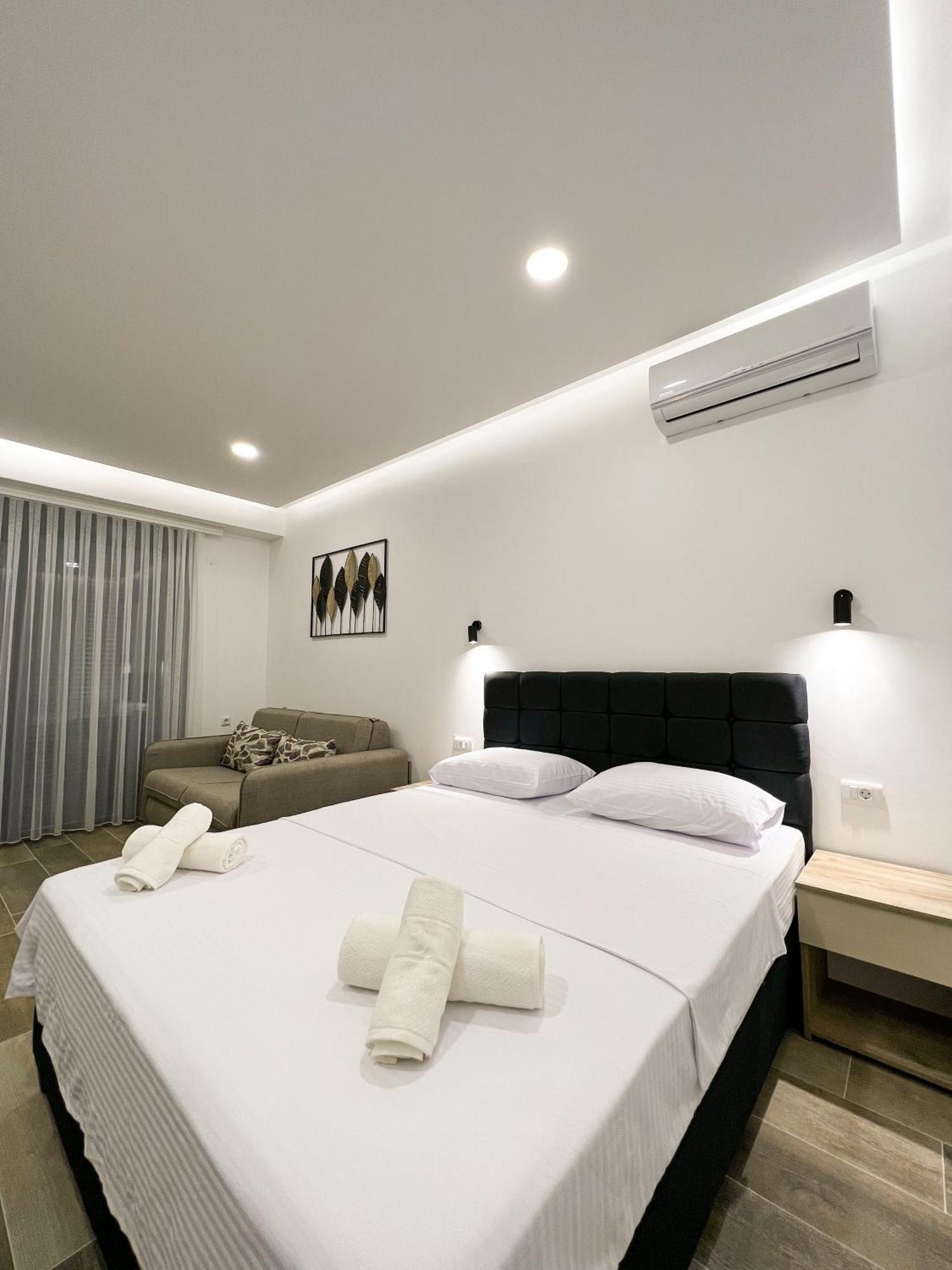 Square Residence Ούλτσιν Εξωτερικό φωτογραφία