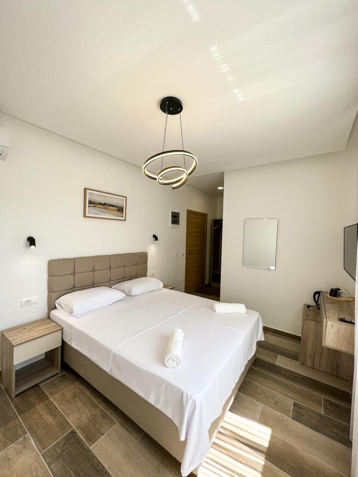 Square Residence Ούλτσιν Εξωτερικό φωτογραφία