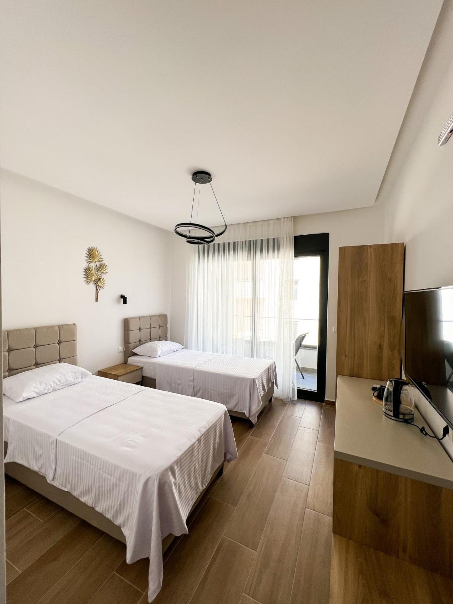 Square Residence Ούλτσιν Εξωτερικό φωτογραφία