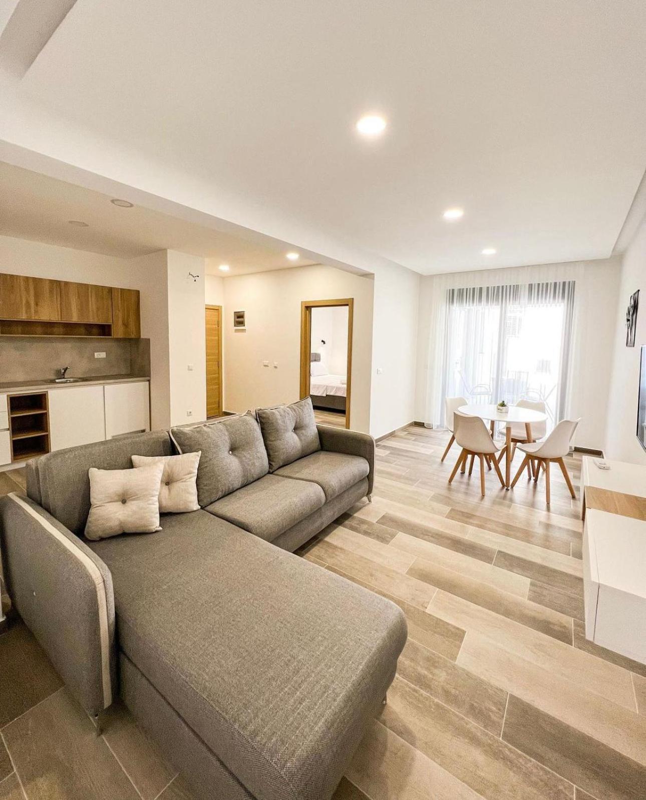 Square Residence Ούλτσιν Εξωτερικό φωτογραφία